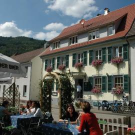 Viesnīca Gasthaus Schützen pilsētā Hornberga