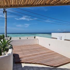 Shore Thing Gili Air Beachfront Apartment, hotel in Gili Islands