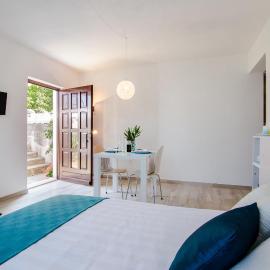 Studio apartment Stella