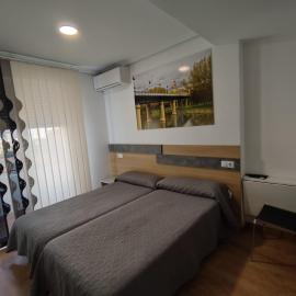 Hostal Rioja Condestable, hotel in Logroño