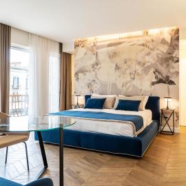 Donna Giacinta Blu Luxury Flat