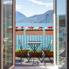 Bellano में, होटल Deluxe finestra sul lago