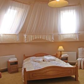 Ekran Hotel