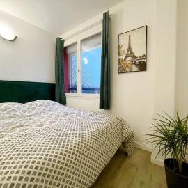Colors of life, hotel in Torcy