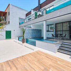 Villa da Serra 2 - Casa com piscinas privativas vidro, ξενοδοχείο σε Παρατί