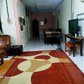 HrL Homestay Kangar