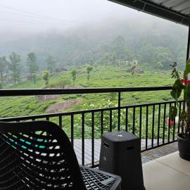 Tea Dale - All rooms with Tea Estate view