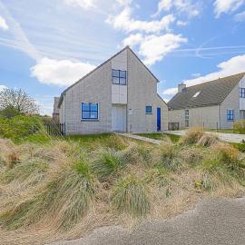 Villa Mooy met sauna - Landal park Ooghduyne Julianadorp aan Zee, hotel in Julianadorp