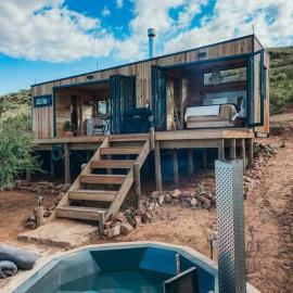 Solace Eco Cabins - Citrus Cabin، فندق في كلانويليام