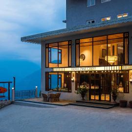 Udaan Hotel Pine Crest, Pelling
