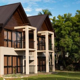 Woodgrove Cabanas