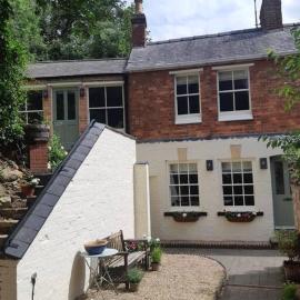 Beautiful Georgian cottage within a private walled garden, hotel v destinácii Oakham