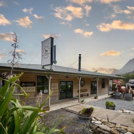 Punakaiki Rocks Hotel & Garden Bar, hotel in Punakaiki