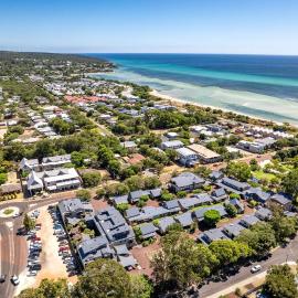 Bay Village Dunsborough, מלון בדנסבורו