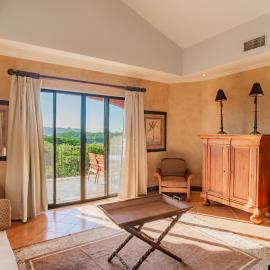 Serene 3BR Condo - Bougainvillea - Reserva Conchal Golf Resort, хотел в Плайя Кончал