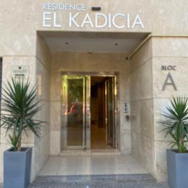 Résidence kadicia oran、オランのホテル