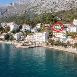 Apartments with parking space Zivogosce - Porat, Makarska - 16289, hotel in Živogošće