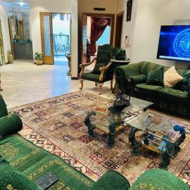 دور نوفا ارث غرفتين و صالتين النخيل شمال الرياض next to Boulevardمدخل خاص وذاتي, готель в Ер-Ріяді