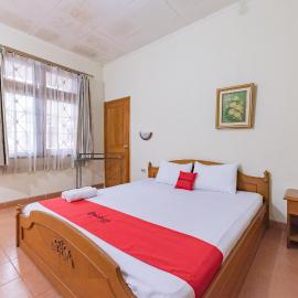 RedDoorz Plus at Wisma Kenanga Sukabumi