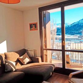 Apartamentos Sallent de Gállego 3000, hotel in Sallent de Gállego
