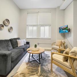 1 BR - 8 min walk to Court Ave District Downtown