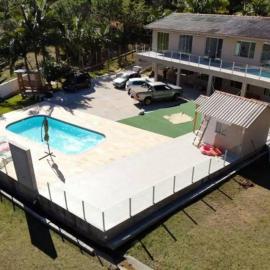 Casa de campo com piscina