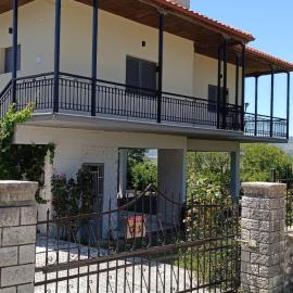 Pavlos House, hotel u gradu Asfáka