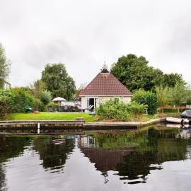 Bungalow with Sauna & Nature