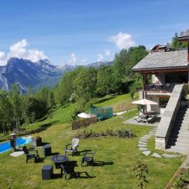 appartement en chalet individuel sauna piscine
