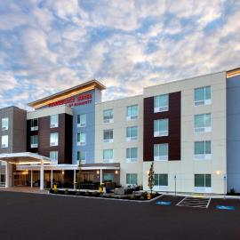 TownePlace Suites Portland Airport ME، فندق في ساوث بورتلاند
