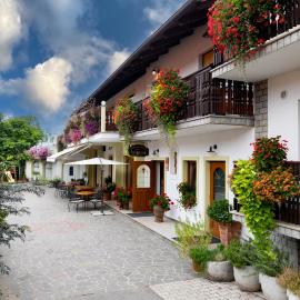 Tourist farm Pri Andrejevih, viešbutis mieste Narin