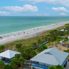 Minutes to Manasota Beach 2 King Beds Fenced yard Pets Welcome