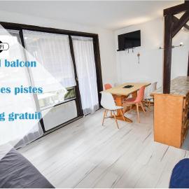 Relai S11 Grand et lumineux studio avec coin montagne 4-6 pers, WIFI, 30m des pistes, grand balcon, DRAPS NON COMPRIS, hotel in Saint-Jean-d'Aulps