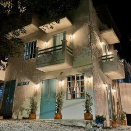 Cabaña Villa Jardín - Aldea Doradal - Santorini Colombiano โรงแรมในDoradal
