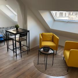 Studio 304 - Hyper Centre - Intégralement rénové - Toutes commodités à pied, hotel in Saint-Nazaire