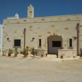 CASA VACANZE IN MASSERIA IN ATTIVITA', viešbutis mieste Serranova