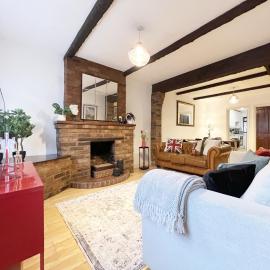 CHARMING WINDSOR COTTAGE, INCREDIBLE Location, Castle Doorstep, hotel a Windsor