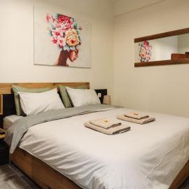 Floret Apartment
