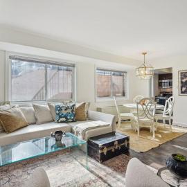 Executive 1BR King Suite - Free Parking - 5 min to DCA - 102, hotel in Arlington
