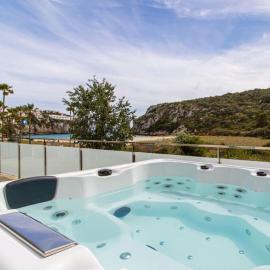 4Brothers by 3VILLAS โรงแรมในกาลาเอนปอร์เตร์