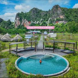 A Moment of Love...by Red Z @บ้านมุง เนินมะปราง: Ban Mung şehrinde bir otel