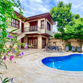 Attalos Villa – hotel w mieście Antalya