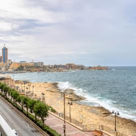 Tower Road seafront home, with 3BR & Working Space by 360 Estates