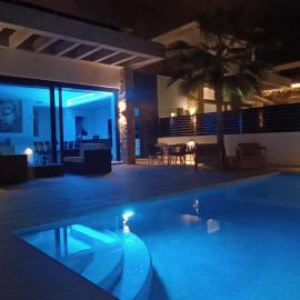 Luxurious Villa with private heated pool PMT12