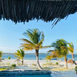 Shongili Island Lodge、Vila Praia Do Bileneのホテル