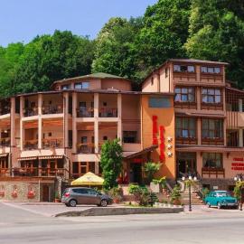 Hotel Perla Oltului, hotel di Caciulata