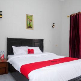 RedDoorz at Jalan Dieng 3, ξενοδοχείο σε Wonosobo