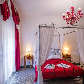 BBC Christian Bed & Breakfast - Self Check-in Only, hotel a Pisa