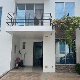 Casa con piscina interna para tus vacaciones, Hotel in Girardot