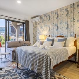 White Rabbit I by Homie, Hotel in Calheta
